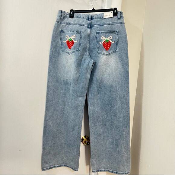 Forever 21 Blue Wide Leg Embroidered Strawberry Bow Jeans Size Large - Picture 5 of 16